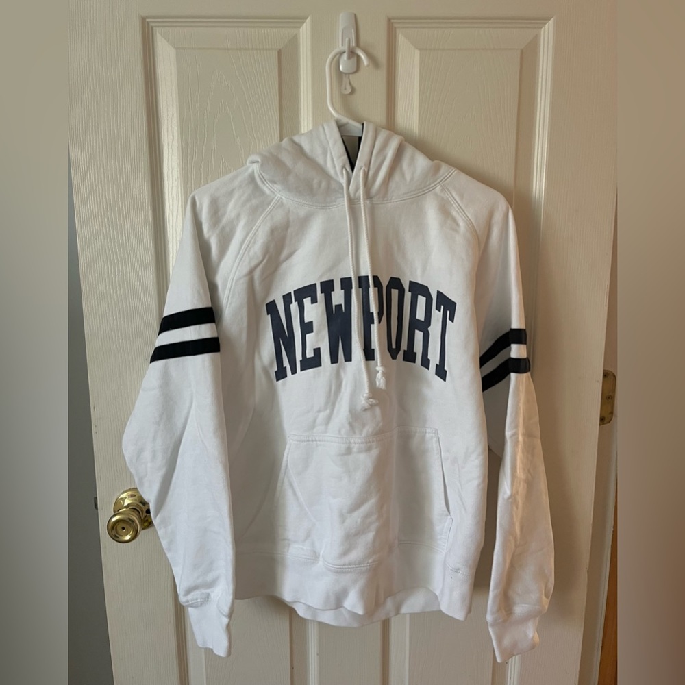 NWT BRANDY MELVILLE newport sweatshirt